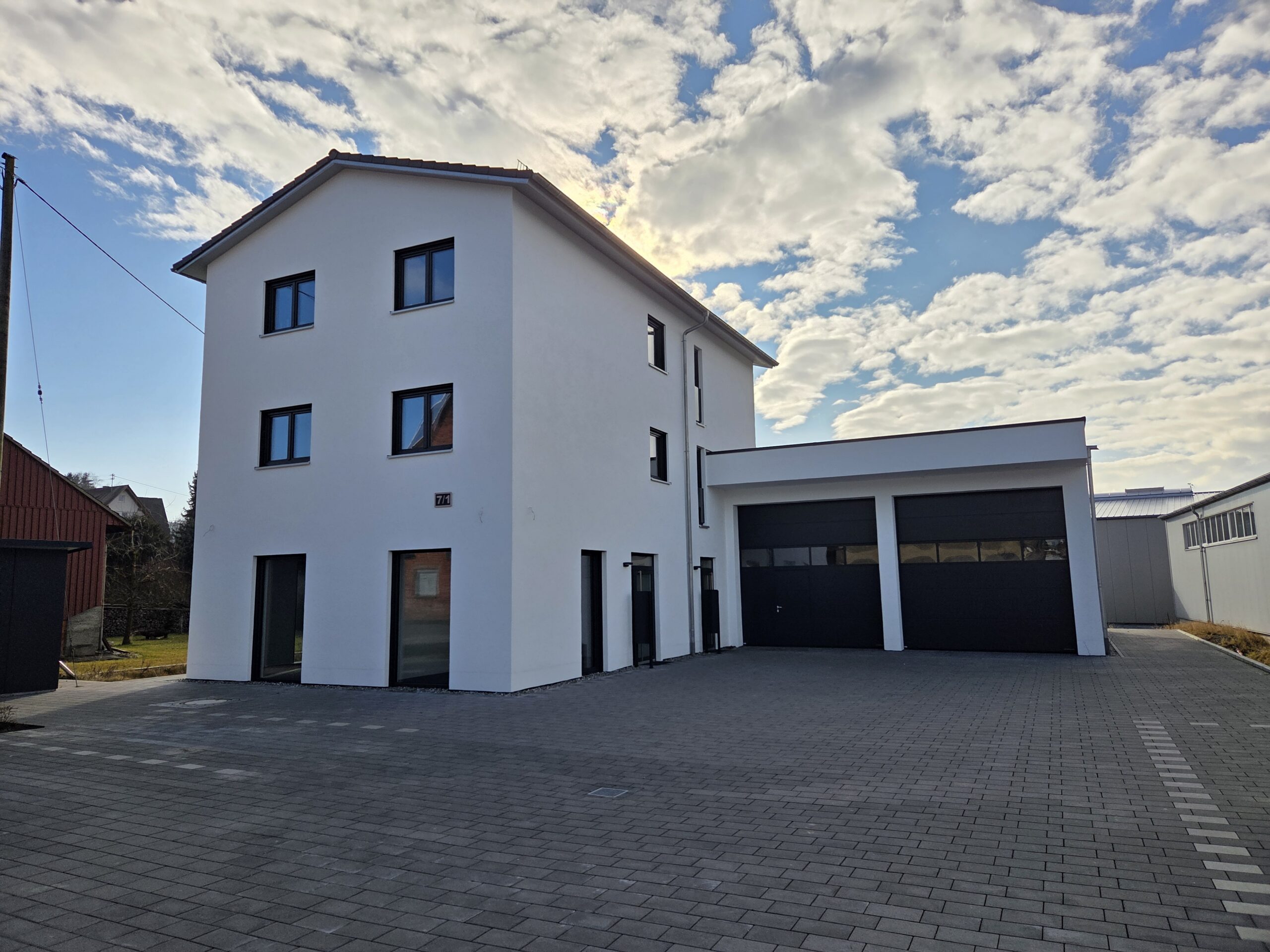 Neubau Halle mit Halle